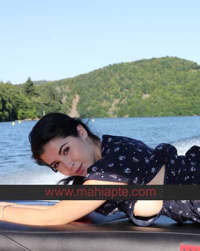 College Girl Escorts in Mumbai