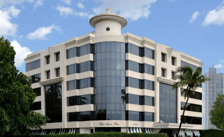 call girls in Marine Plaza Hotel mumbai