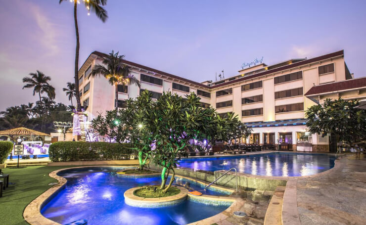 call girls in Sun N Sand Hotel mumbai